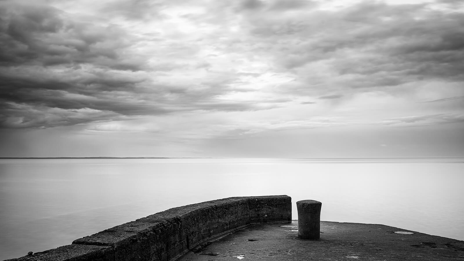 Seaside - Piear in mono by Joakim Jormelin